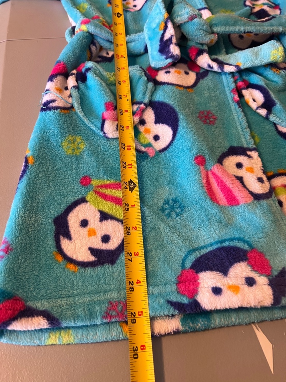 💚 3 for $15💚Kumar Kids Distressed Hooded Robe Penguin print Kids size S (7/8) - Picture 14 of 16